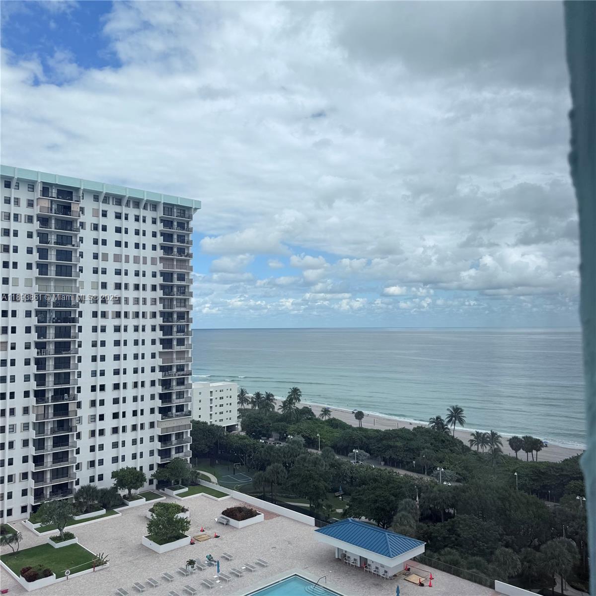 Photo of 1201 Ocean Dr  #1609S, Hollywood, Florida, 33019 - 