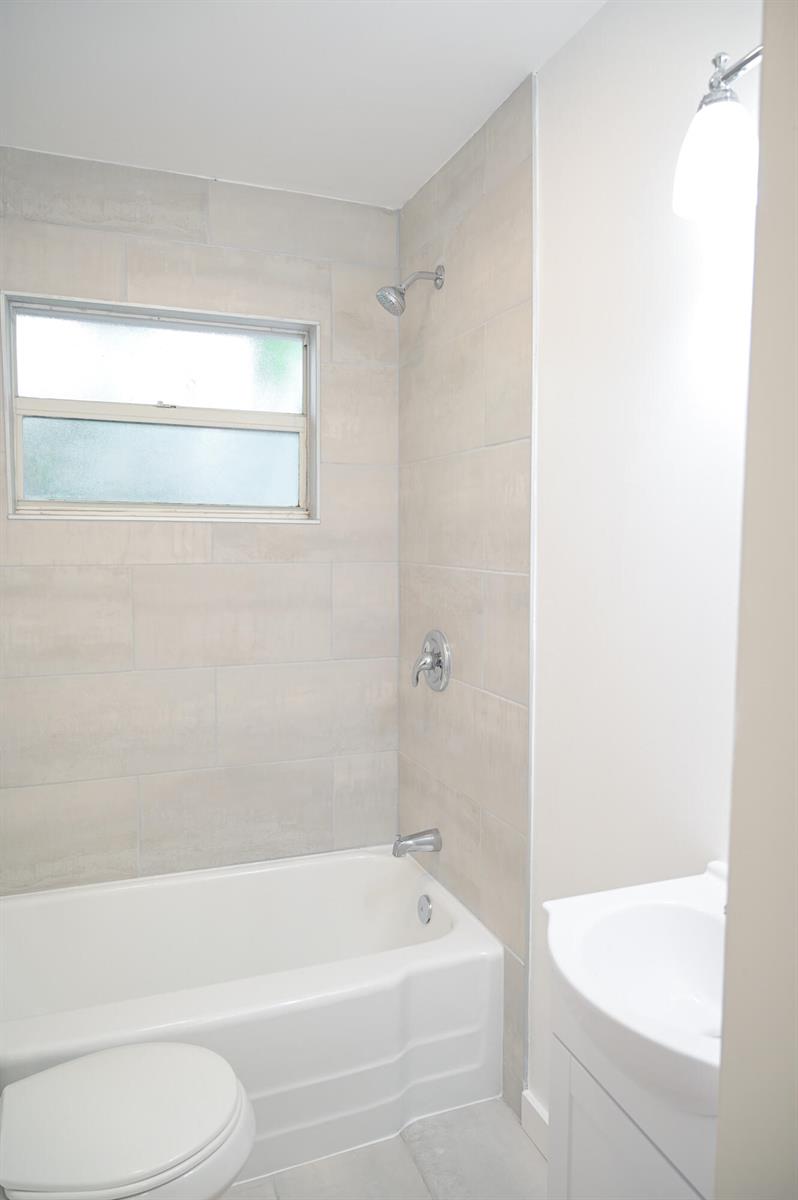   / 4 1528 sq. ft. $ 2026-03-16 0 foto