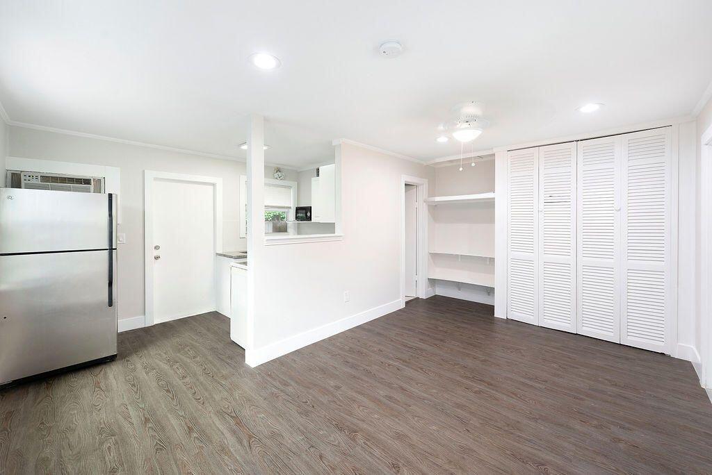   / 4 1528 sq. ft. $ 2026-03-16 0 foto