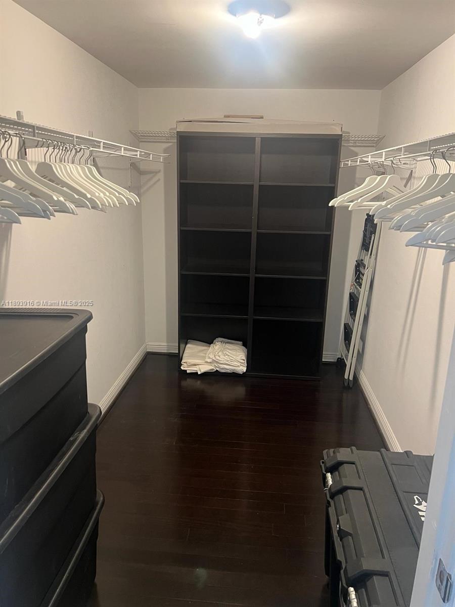 Фото 1755 Hallandale Beach Blvd  #105E, Hallandale Beach, Florida, 33009 - 