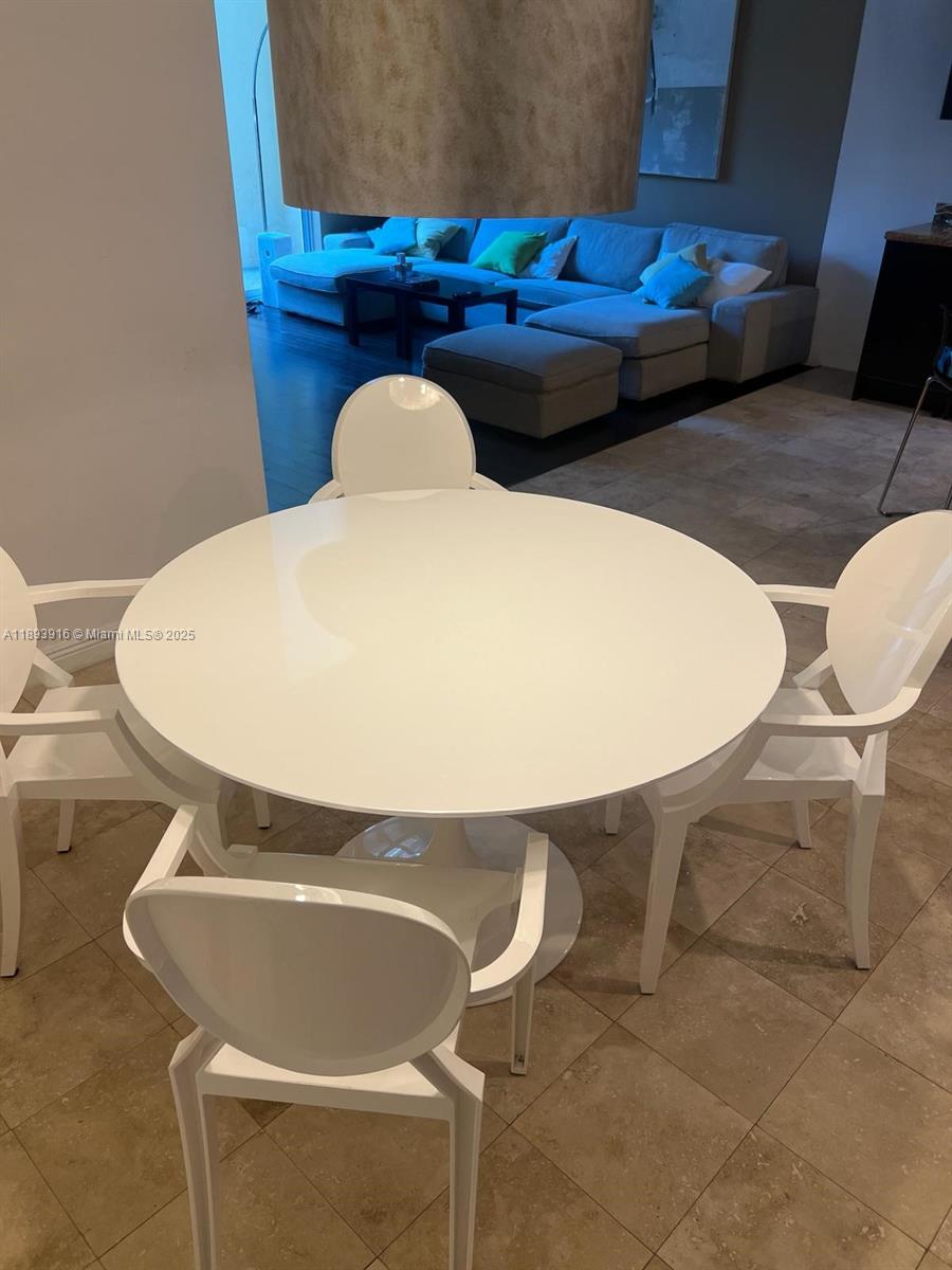 Фото 1755 Hallandale Beach Blvd  #105E, Hallandale Beach, Florida, 33009 - 