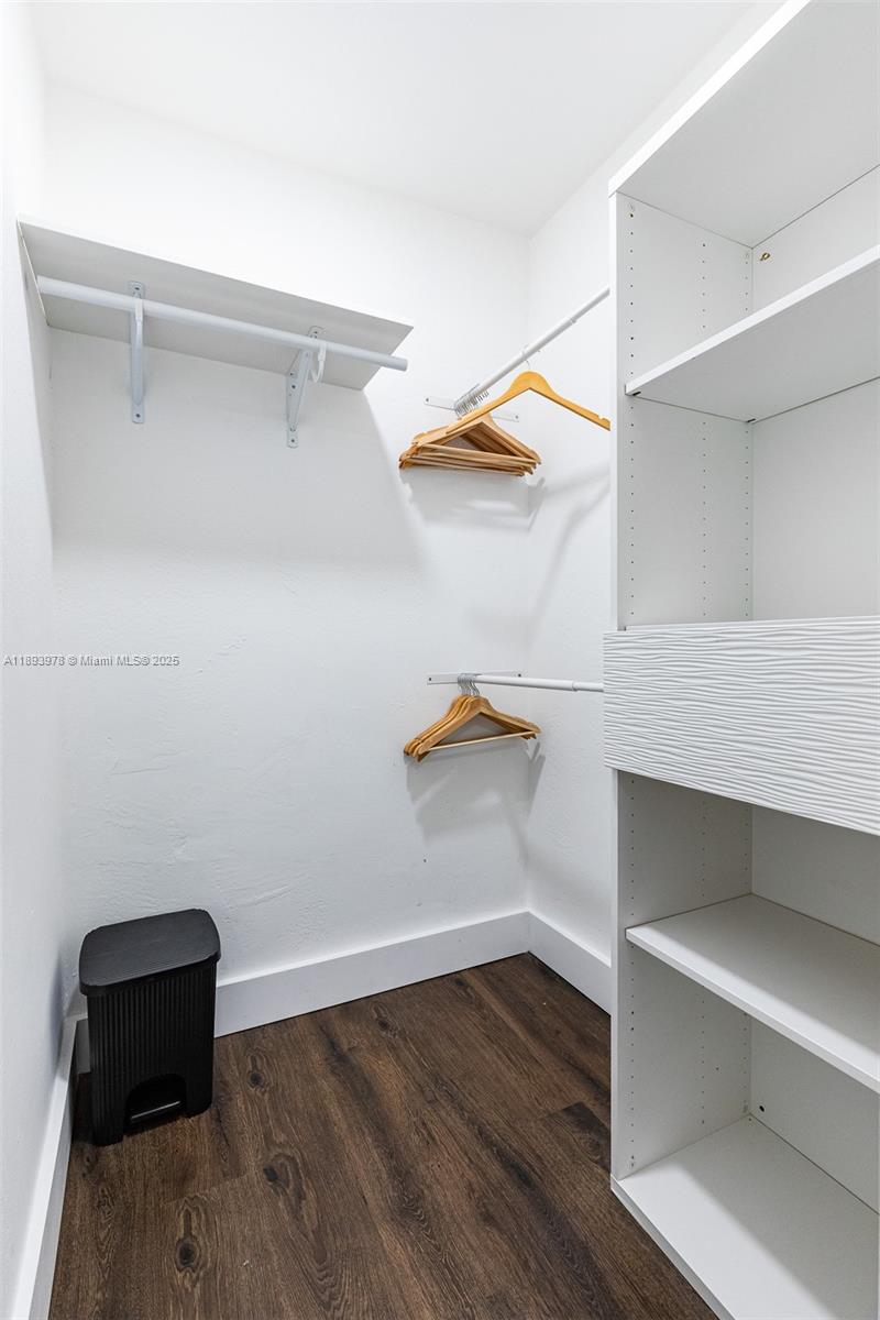   /  1624 sq. ft. $ 2025-10-10 0 foto