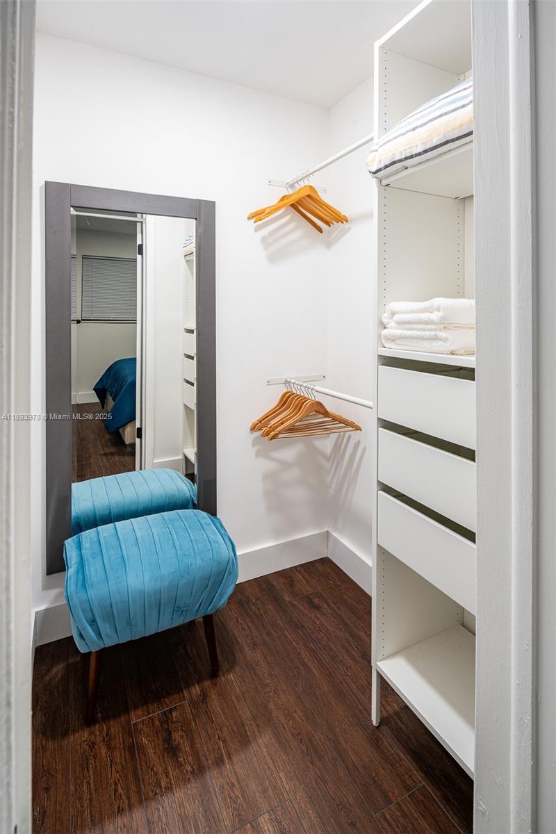   /  1624 sq. ft. $ 2025-10-10 0 foto
