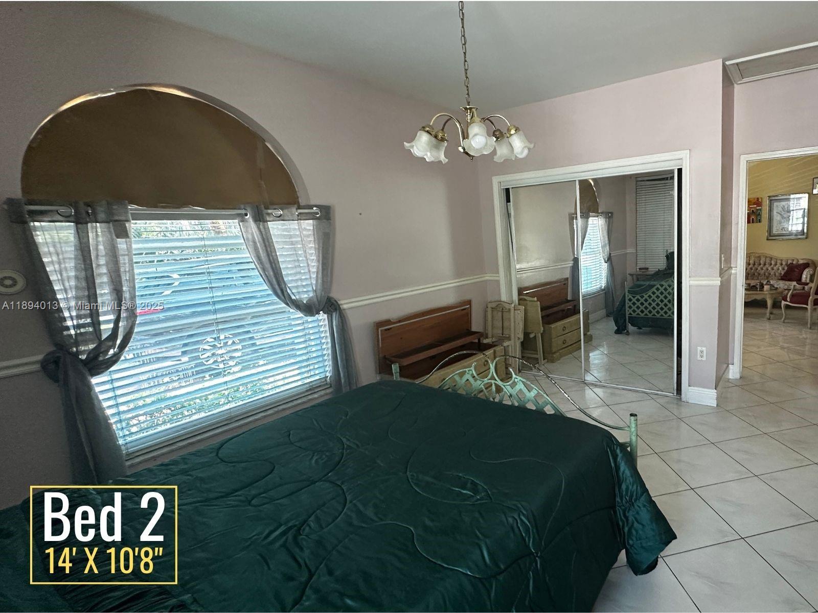 See details 6391 3 / 2 1844 sq. ft. $ 2025-10-10 0 Photo