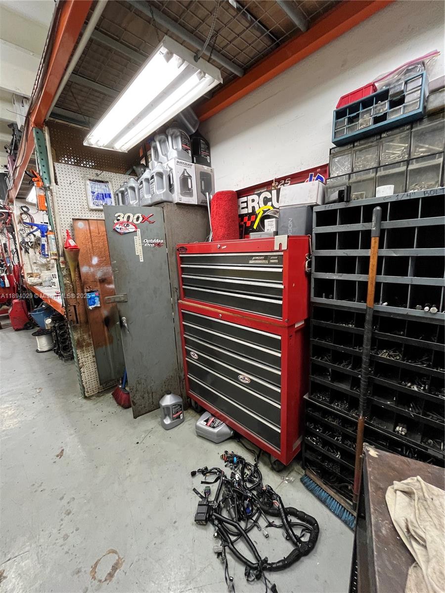 10754  /   sq. ft. $ 2025-10-10 0 Photo