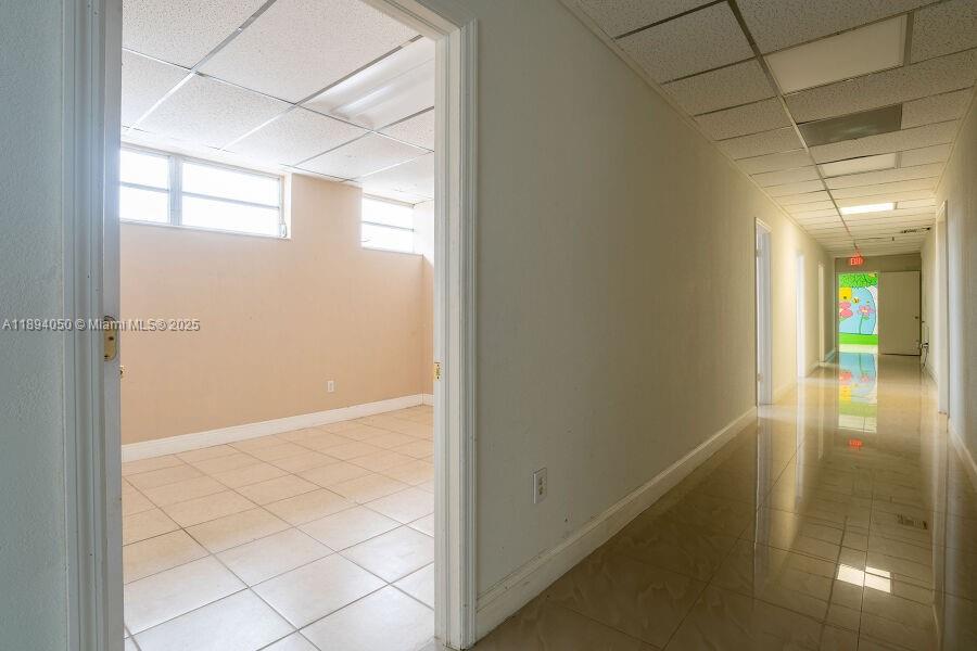   /   sq. ft. $ 2025-10-10 0 foto