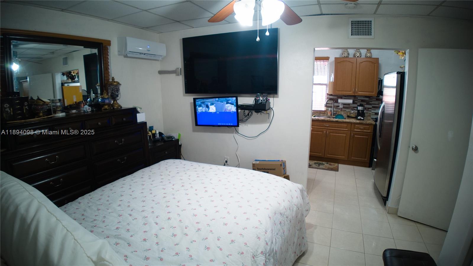 See details / 1627 sq. ft. $ 2025-10-10 0 Photo