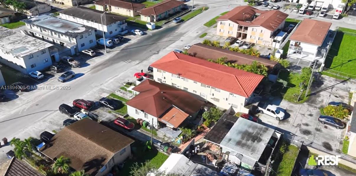 See details / 1627 sq. ft. $ 2025-10-10 0 Photo