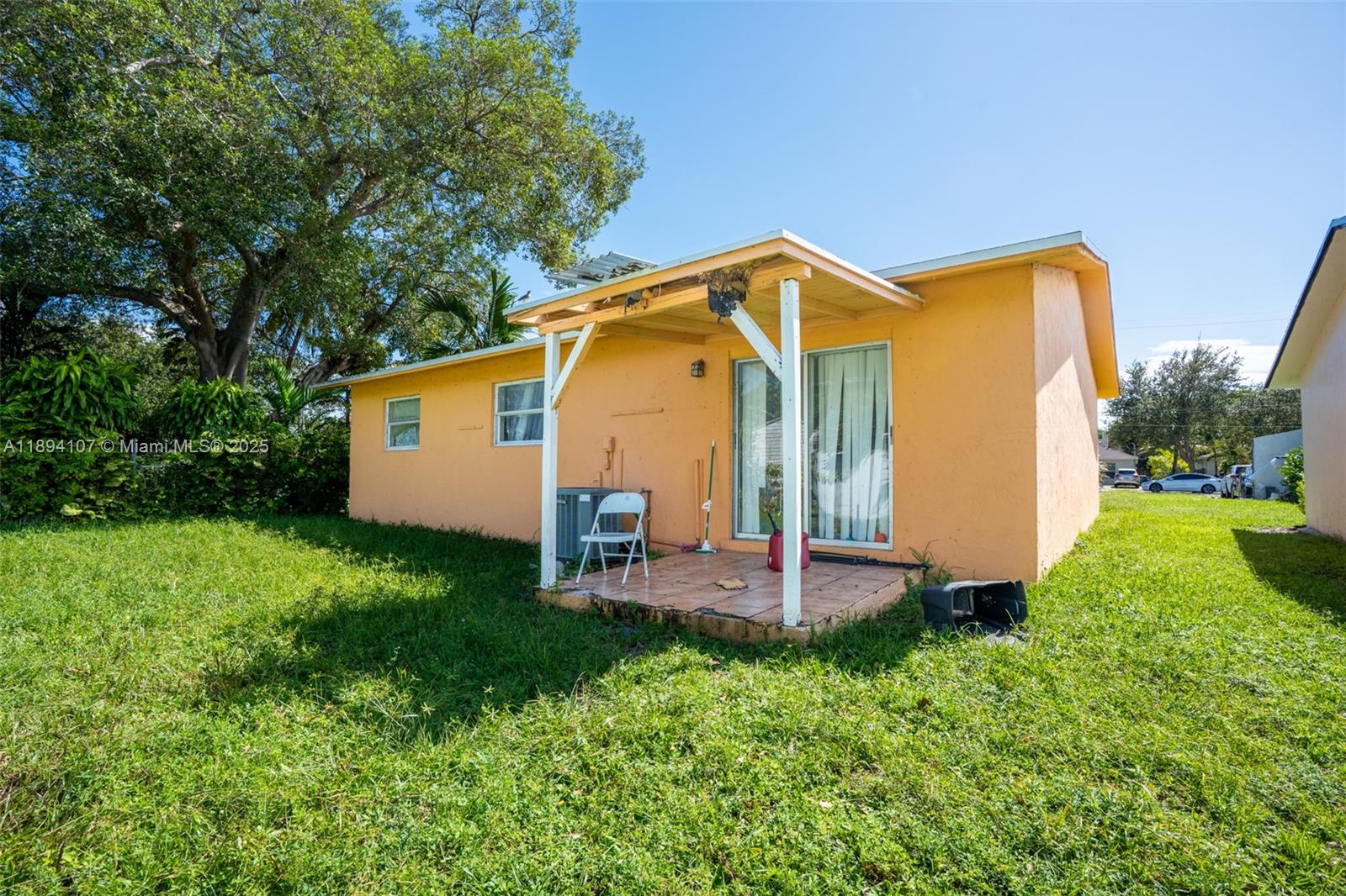 See details   /  2654 sq. ft. $ 2025-10-10 0 Photo