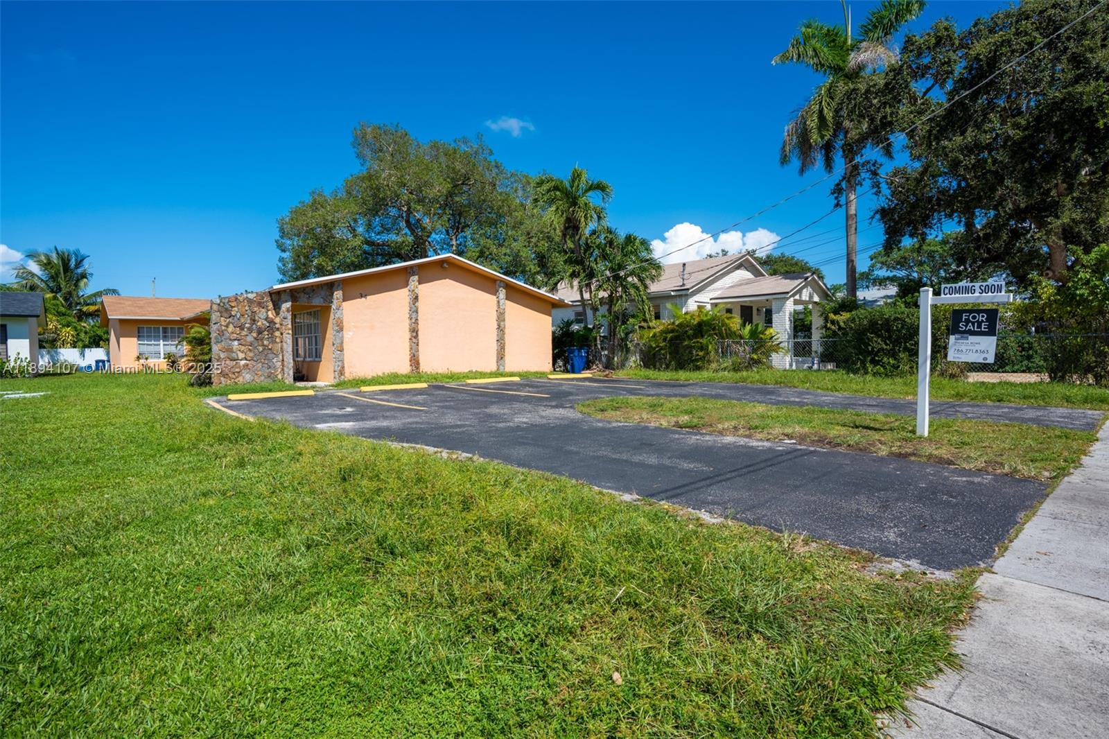 See details   /  2654 sq. ft. $ 2025-10-10 0 Photo