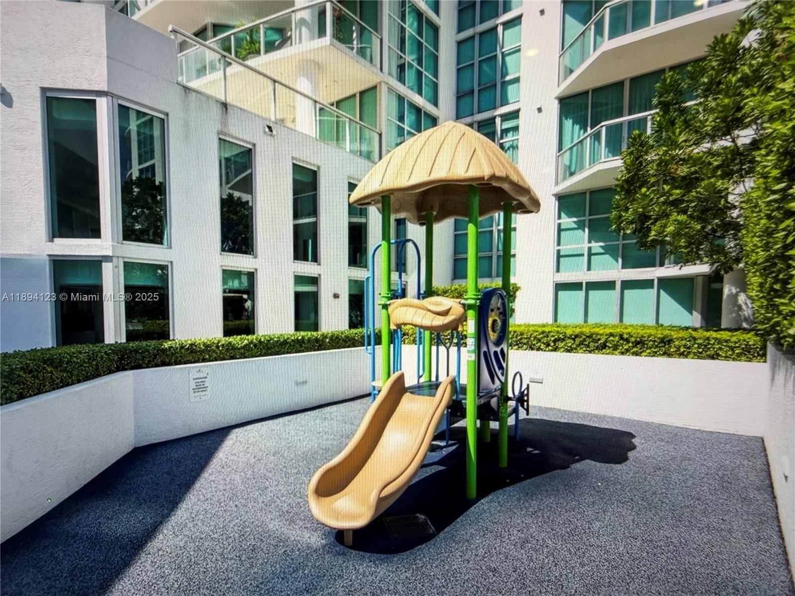 Photo of 3131 188th St  #1-1001, Aventura, Florida, 33180 - 