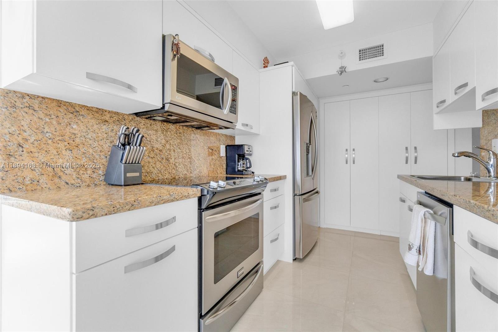 Photo of 19101 36th Ct  #701, Aventura, Florida, 33180 - 