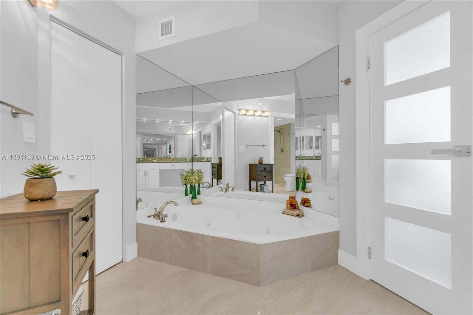 Photo of 19101 36th Ct  #701, Aventura, Florida, 33180 - 