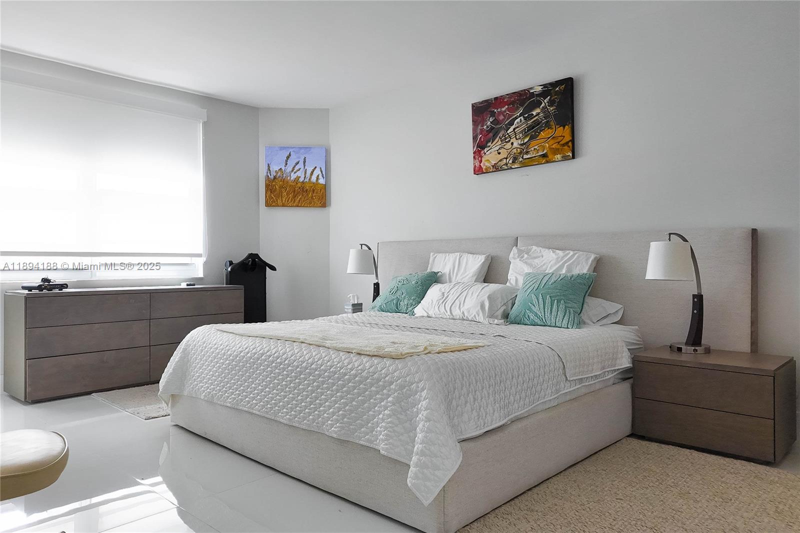 2Q 3 / 3 1740 sq. ft. $ 2025-10-10 0 Photo