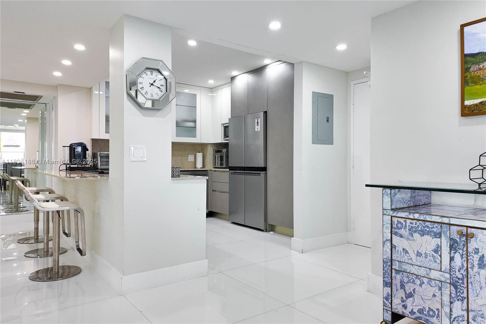 2Q 3 / 3 1740 sq. ft. $ 2025-10-10 0 Photo