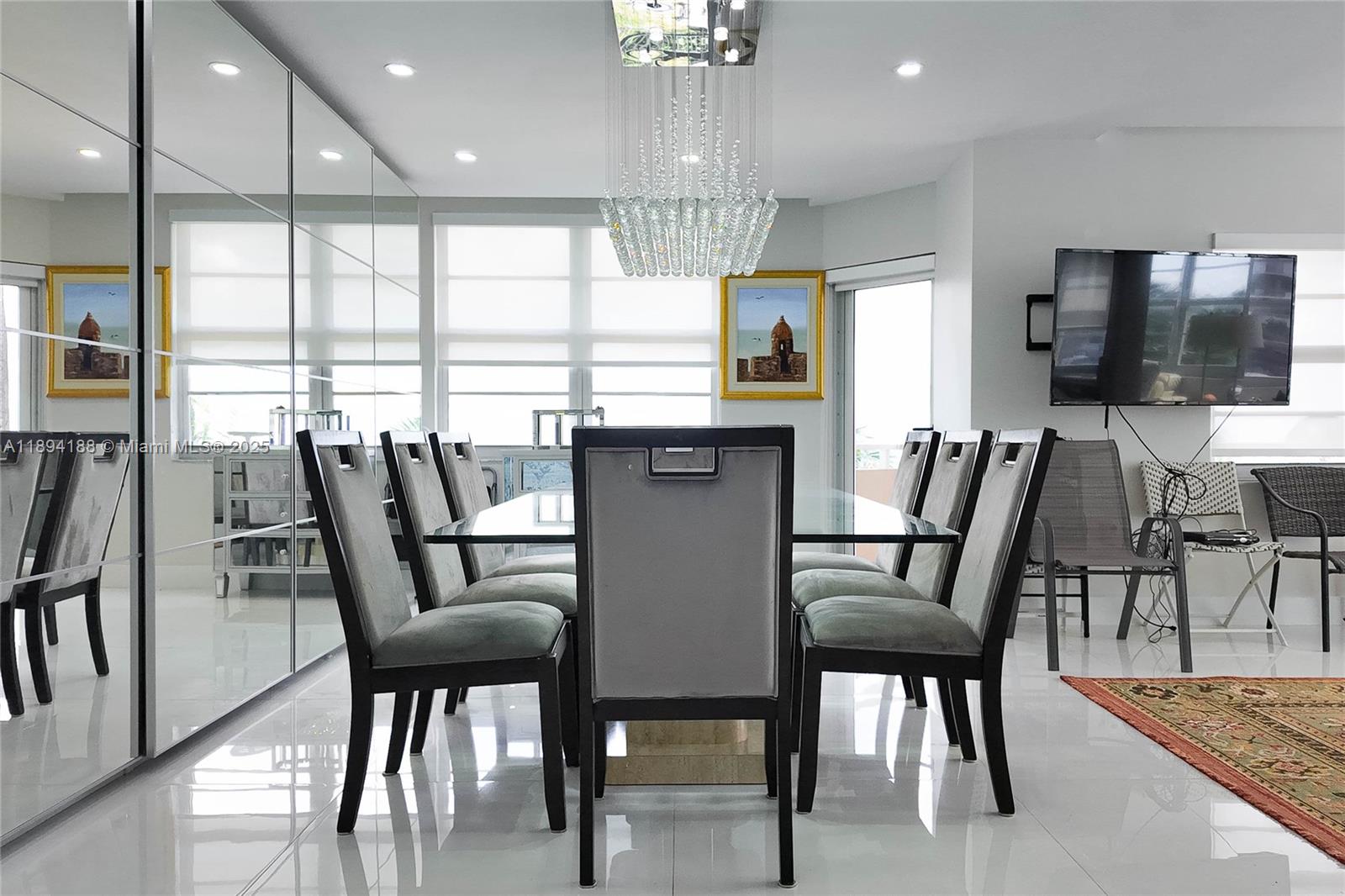 2Q 3 / 3 1740 sq. ft. $ 2025-10-10 0 Photo