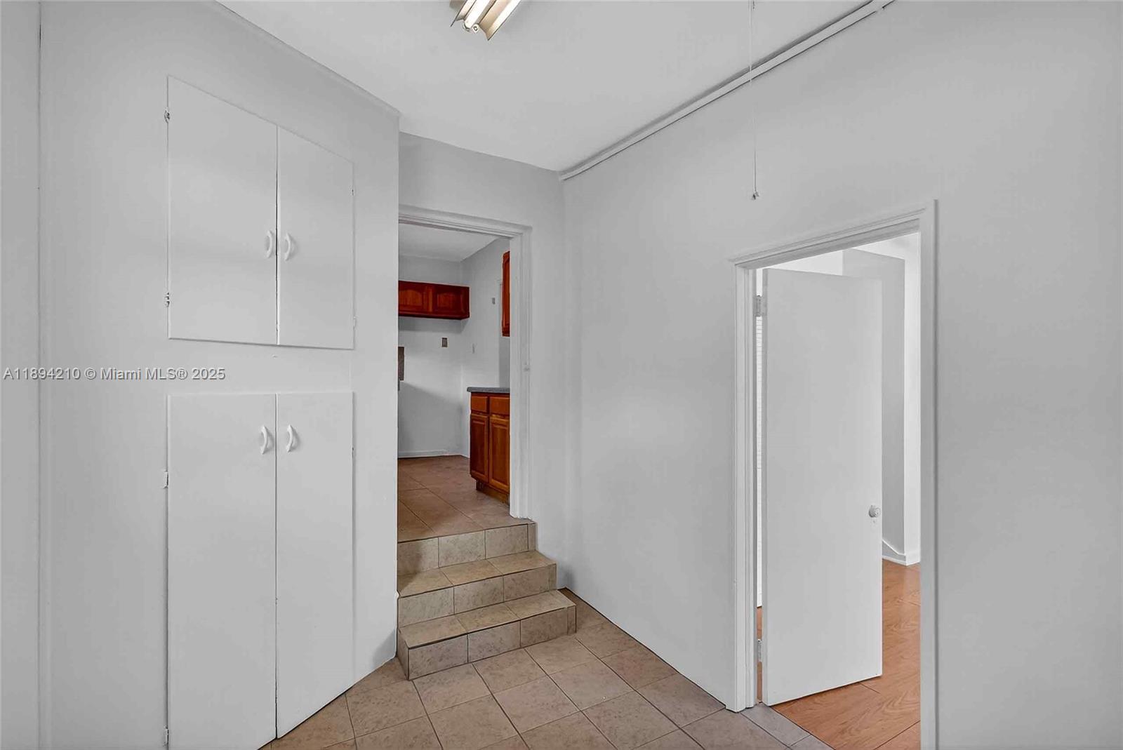   /  2835 sq. ft. $ 2025-10-10 0 foto