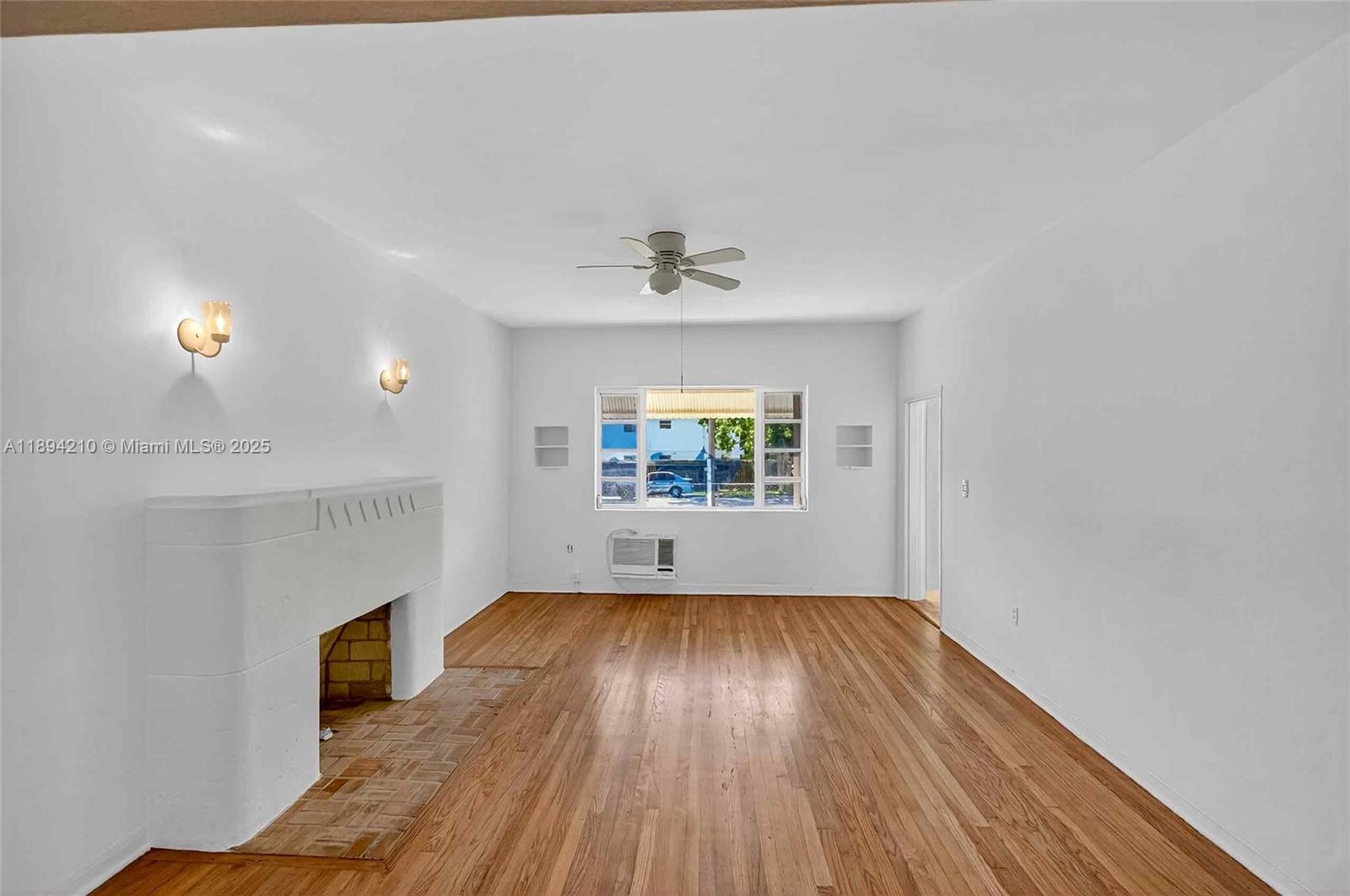   /  2835 sq. ft. $ 2025-10-10 0 foto