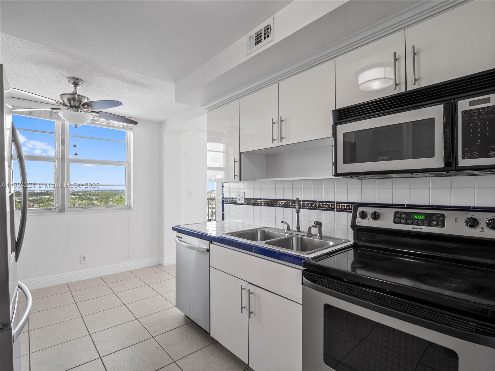 Photo of 3161 Ocean Dr  #1201, Hallandale Beach, Florida, 33009 - 