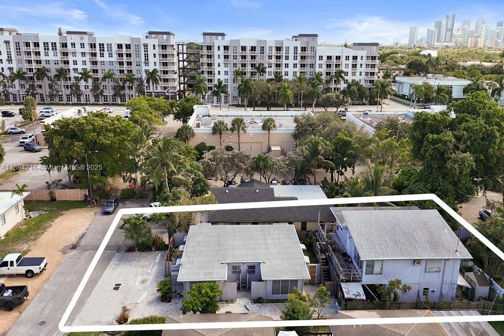 See details / 4223 sq. ft. $ 2025-10-10 0 Photo