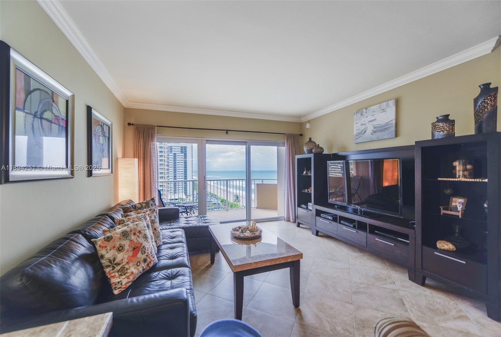 11K 1 / 2 870 sq. ft. $ 2025-10-10 0 Photo