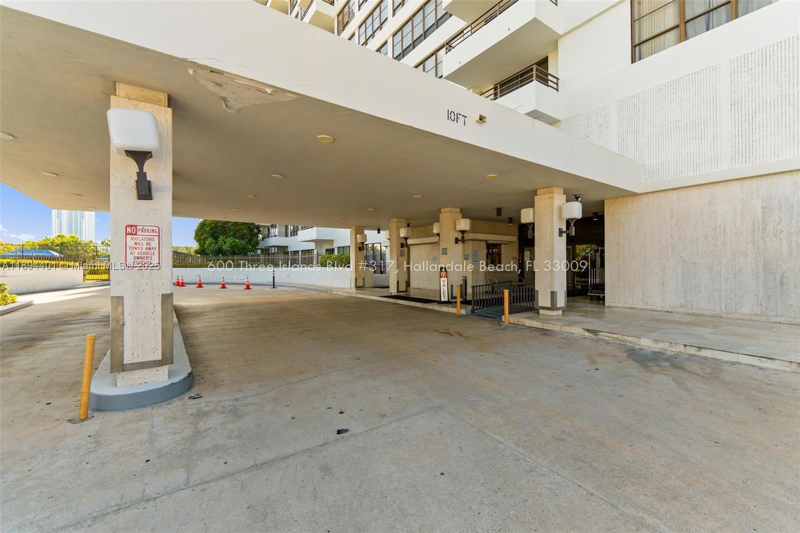 Photo of 600 Three Islands Blvd  #317, Hallandale Beach, Florida, 33009 - Front entrance Valet area