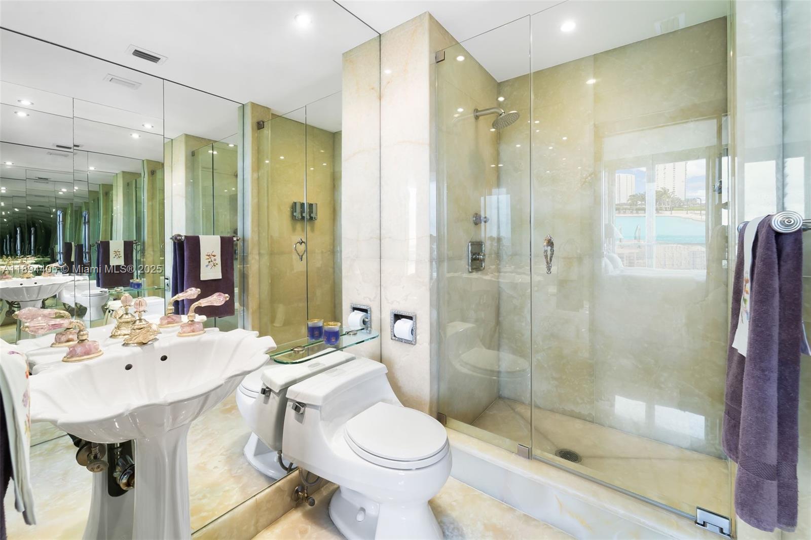 See details PH-02 6 / 7 7700 sq. ft. $ 2025-10-10 0 Photo