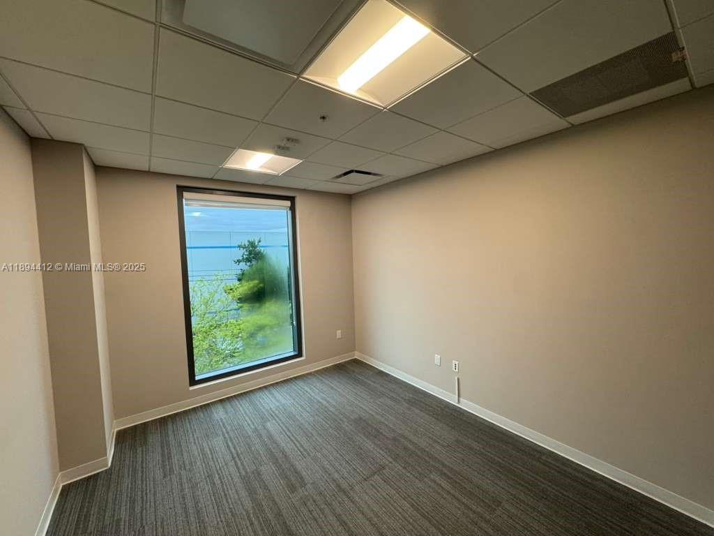 Ver detalles 221 / sq. ft. $ 2025-10-10 0 foto