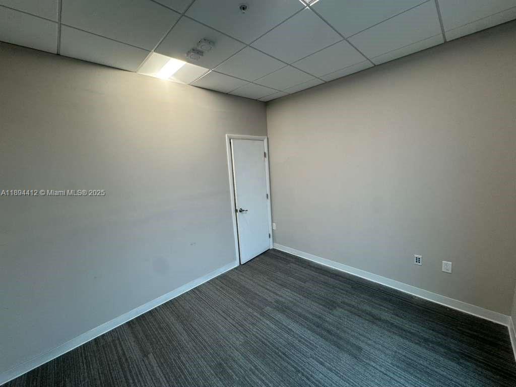 Ver detalles 221 / sq. ft. $ 2025-10-10 0 foto