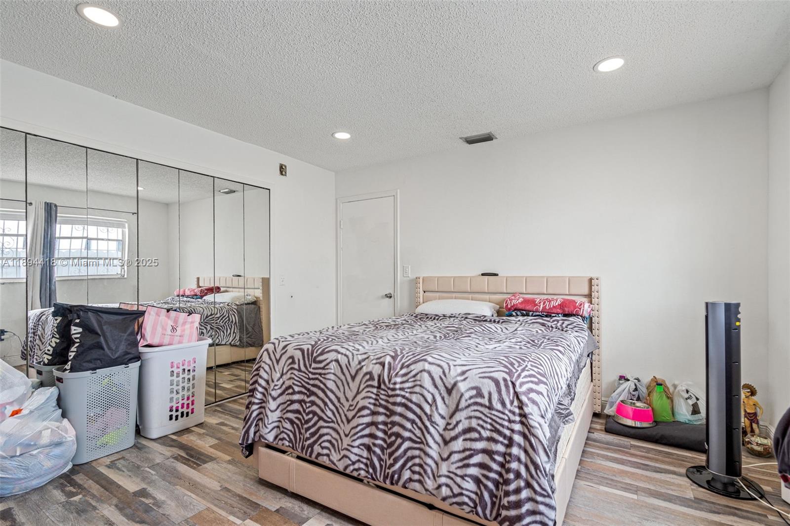  /  1316 sq. ft. $ 2025-10-10 0 foto