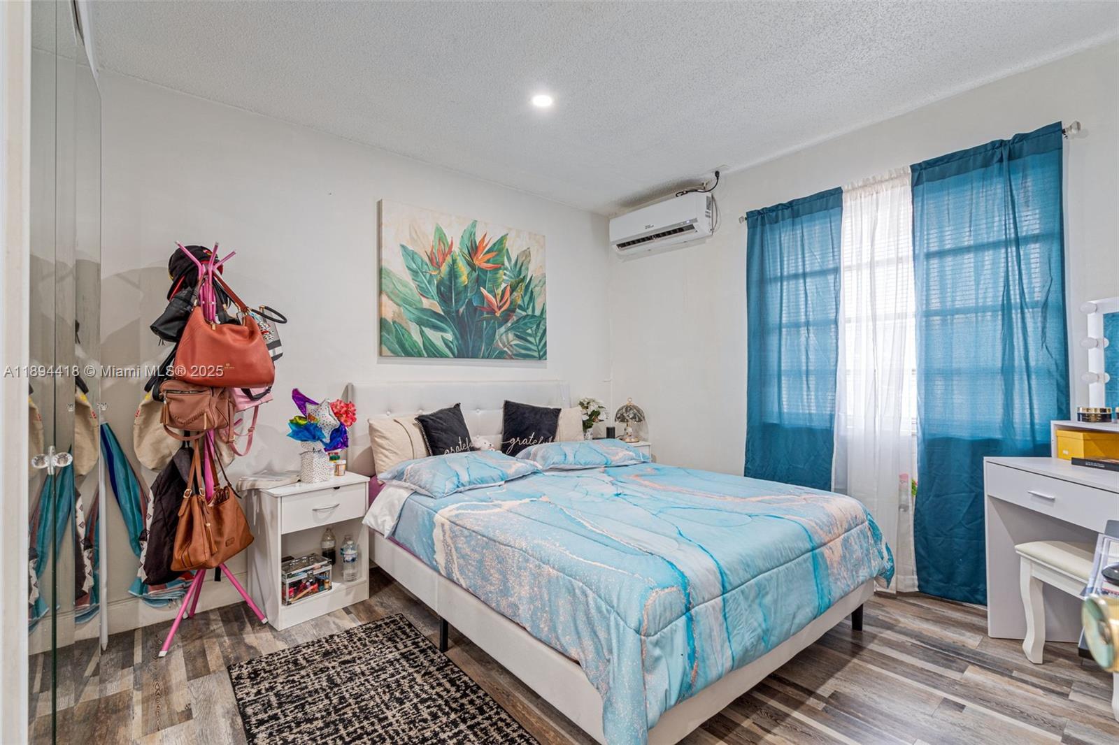   /  1316 sq. ft. $ 2025-10-10 0 foto