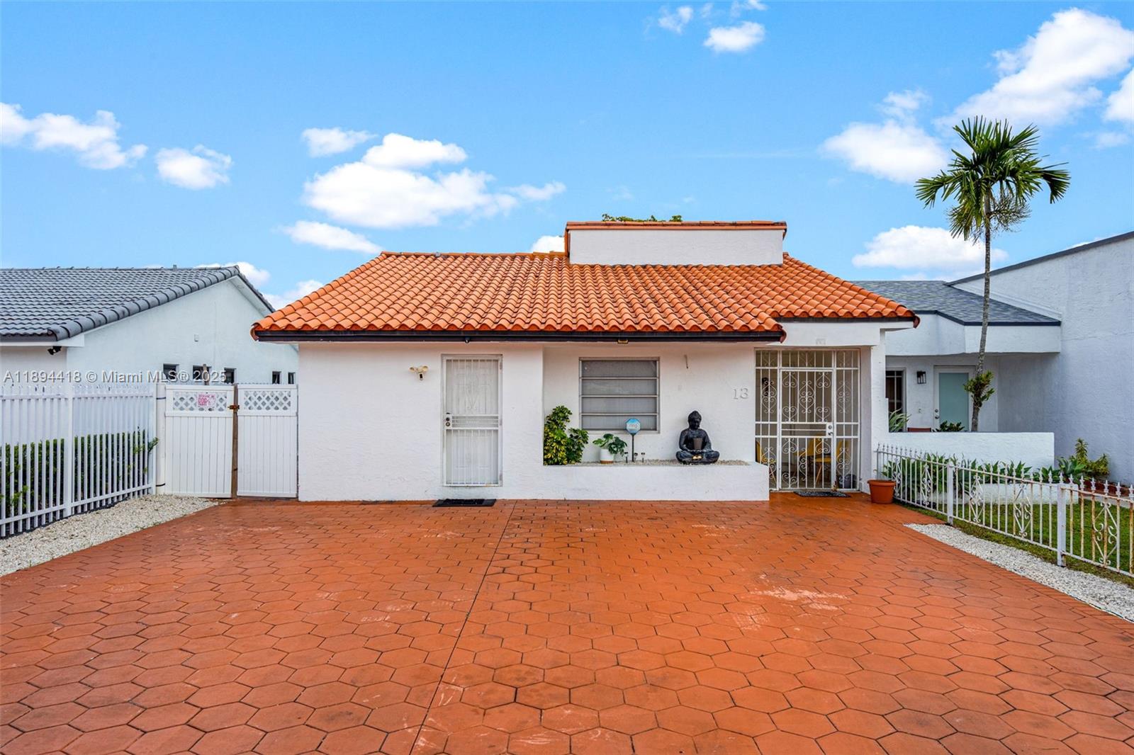  /  1316 sq. ft. $ 2025-10-10 0 foto