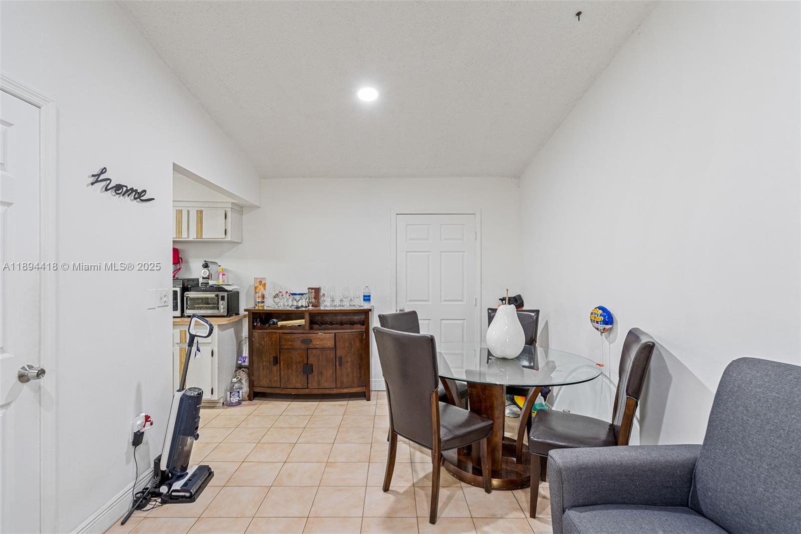   /  1316 sq. ft. $ 2025-10-10 0 foto