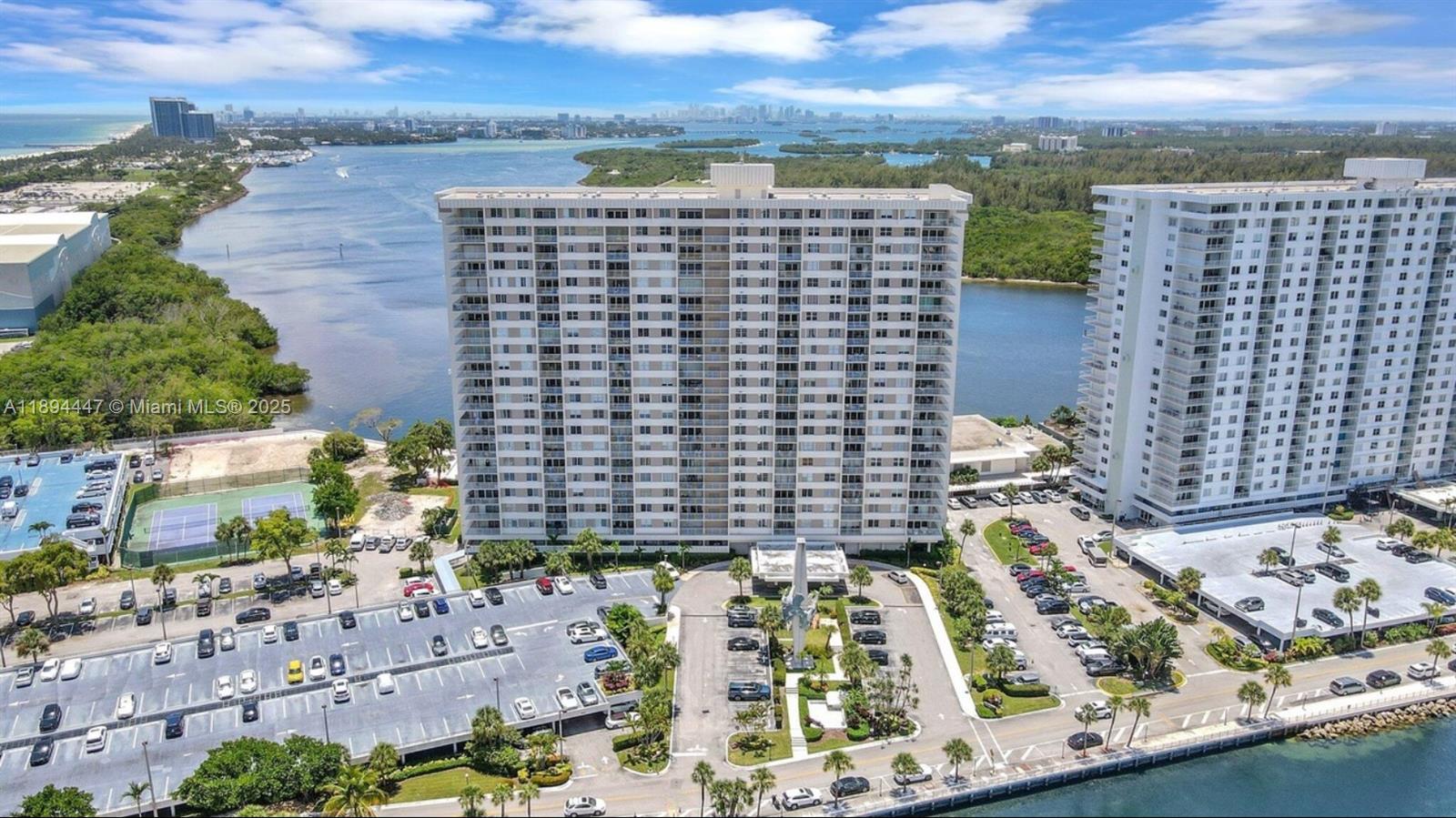 2014 1 / 2 762 sq. ft. $ 2025-10-31 0 Photo