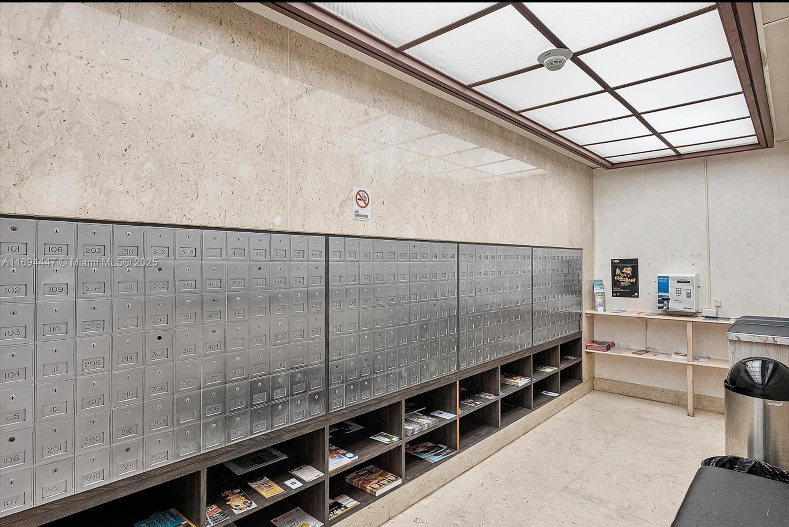 2014 1 / 2 762 sq. ft. $ 2025-10-31 0 Photo