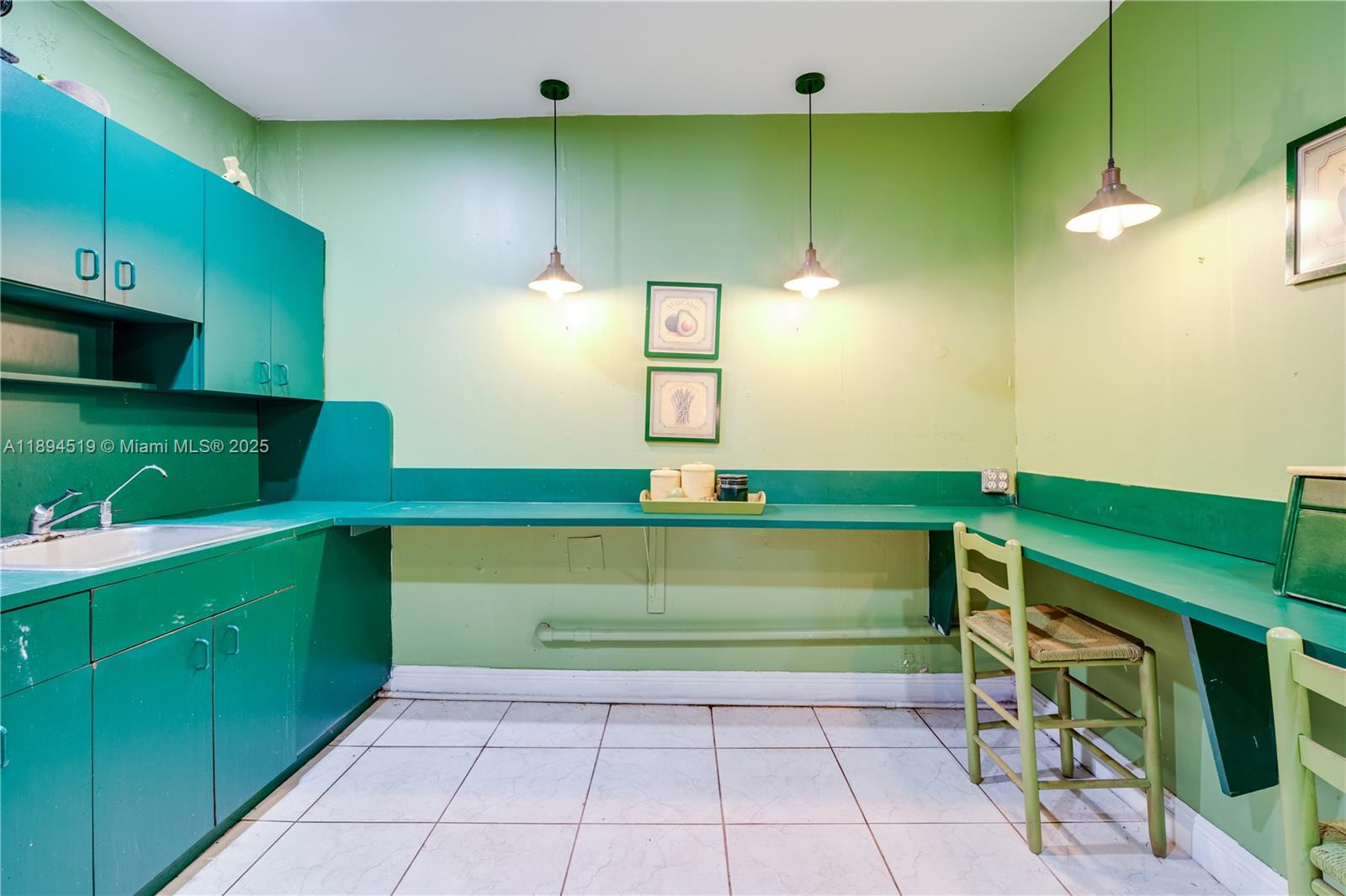 Ver detalles   /   sq. ft. $ 2025-10-11 0 foto