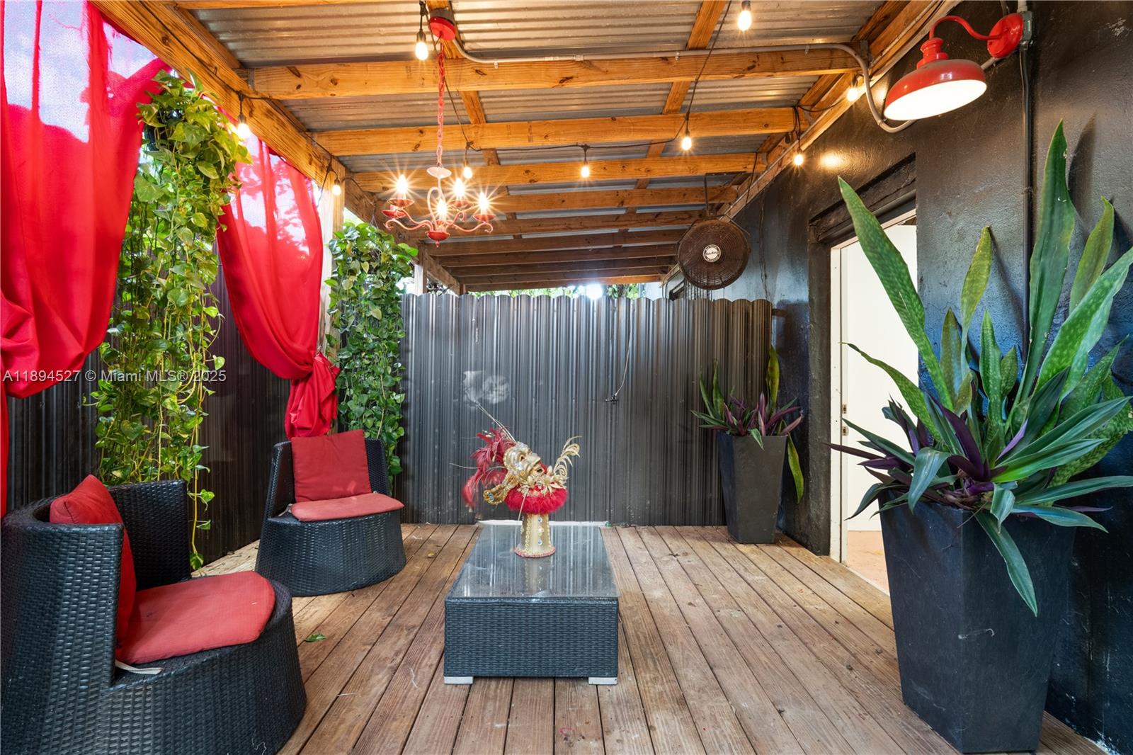 Ver detalles   /   sq. ft. $ 2025-10-11 0 foto