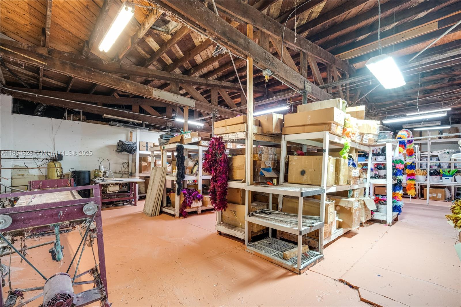 See details   /   sq. ft. $ 2025-10-11 0 Photo