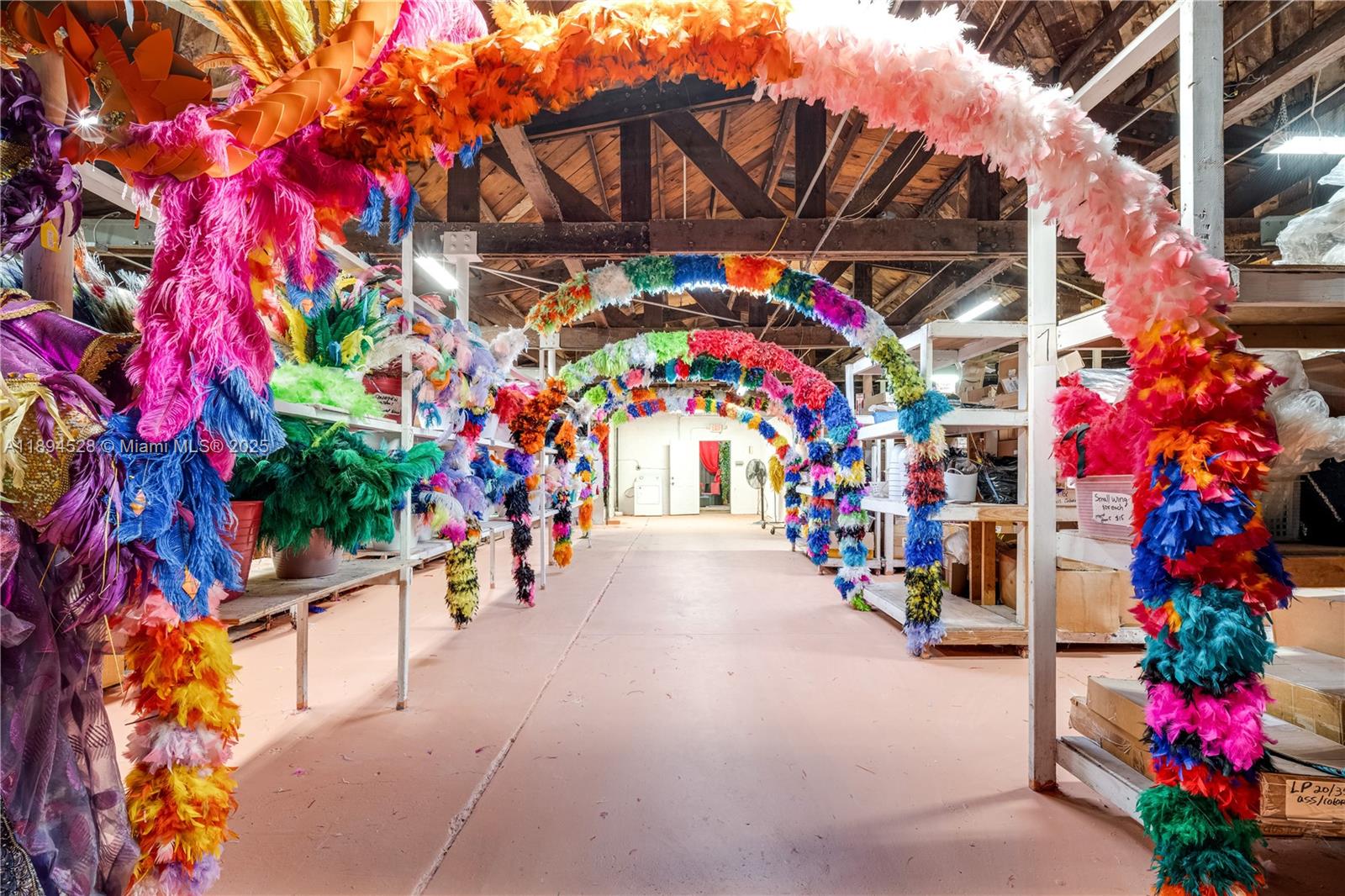 See details   /   sq. ft. $ 2025-10-11 0 Photo