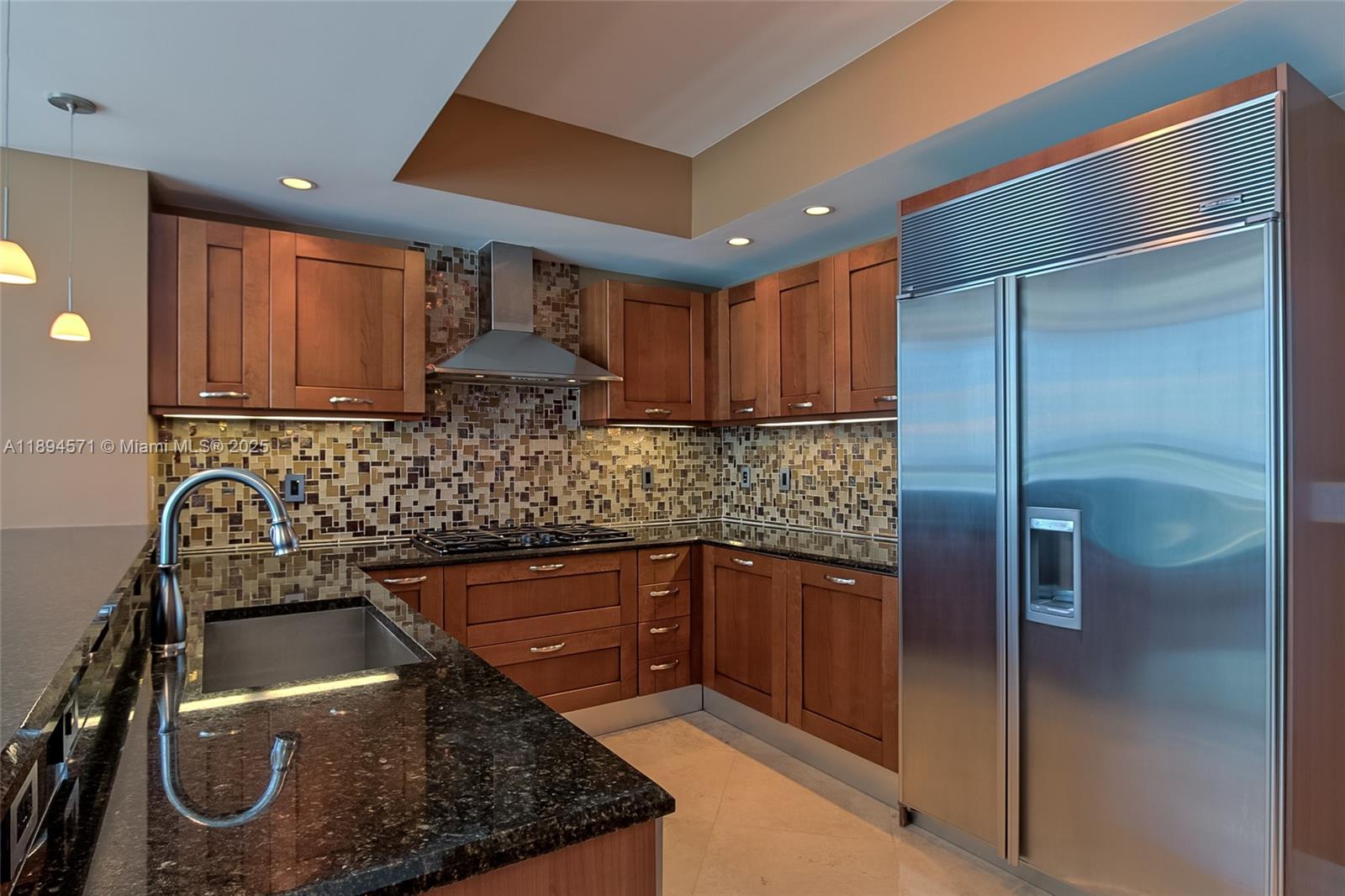 Photo of 3535 OCEAN DR  #2102, Hollywood, Florida, 33019 - 