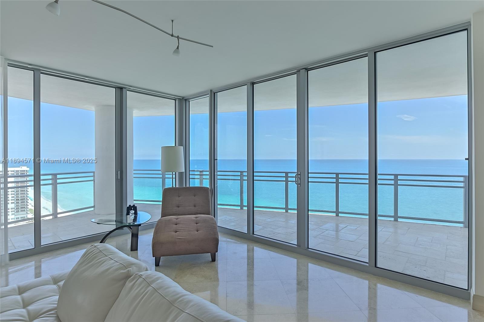Photo of 3535 OCEAN DR  #2102, Hollywood, Florida, 33019 - 