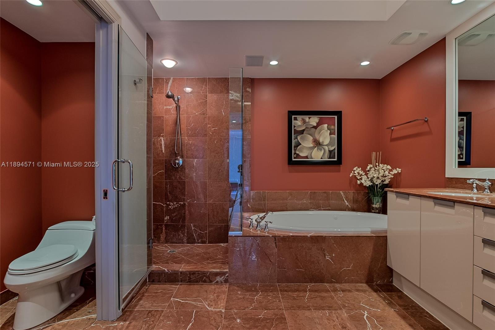 Photo of 3535 OCEAN DR  #2102, Hollywood, Florida, 33019 - 
