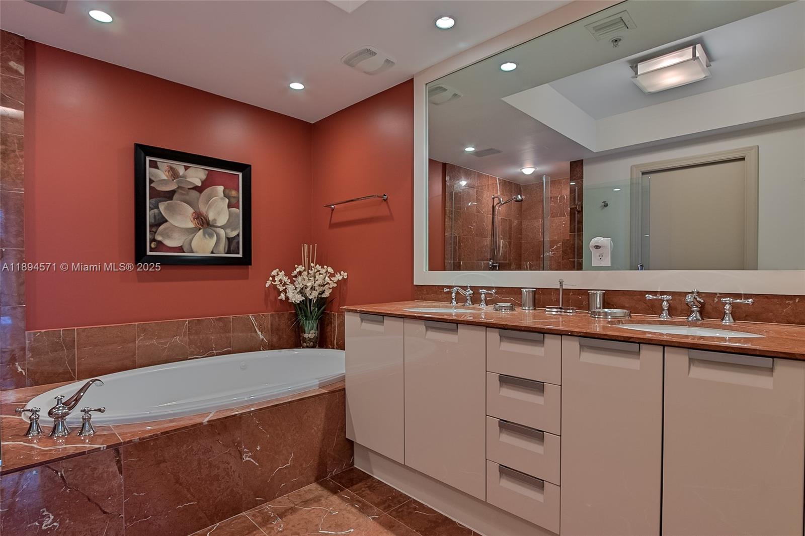 Photo of 3535 OCEAN DR  #2102, Hollywood, Florida, 33019 - 
