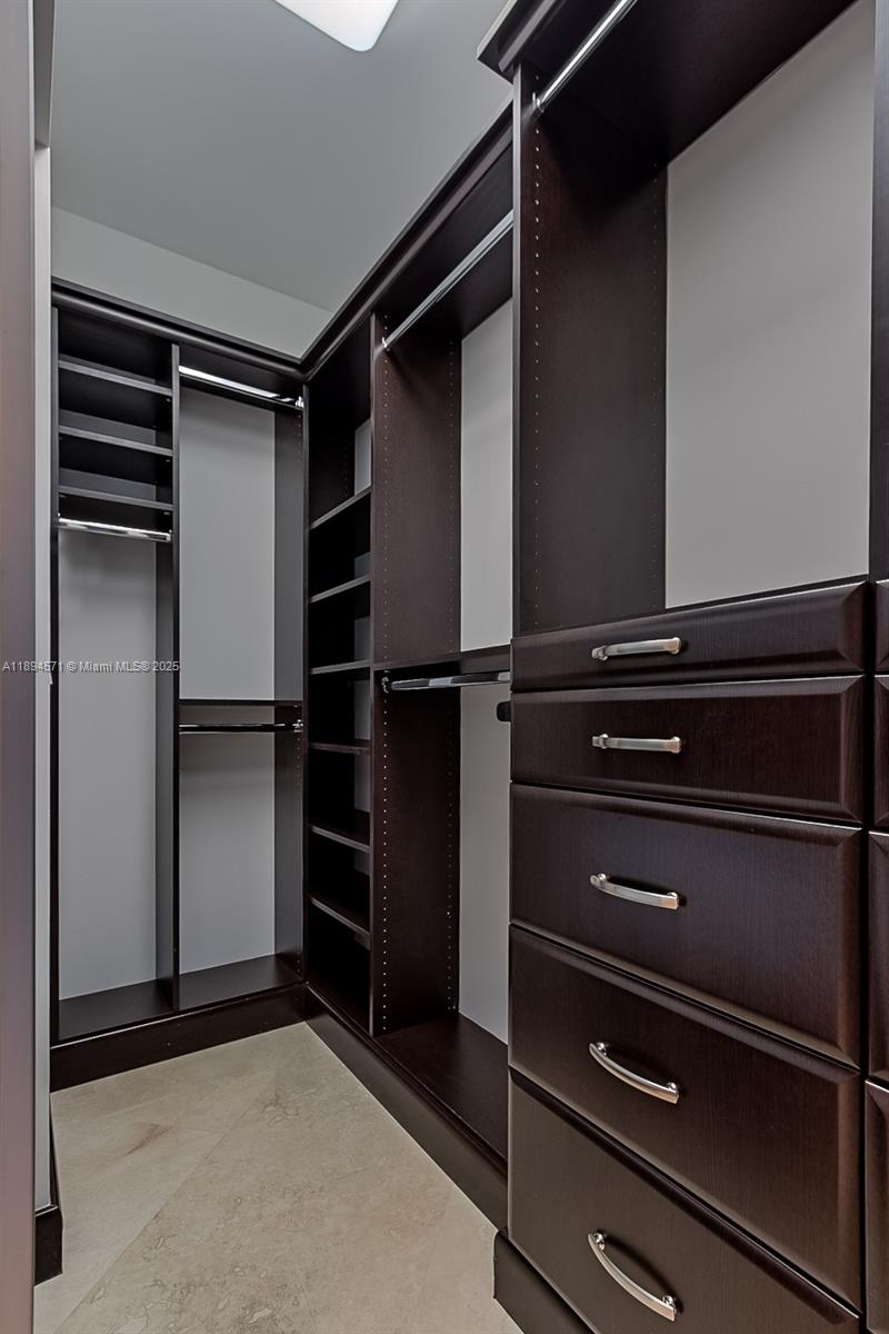 Photo of 3535 OCEAN DR  #2102, Hollywood, Florida, 33019 - 