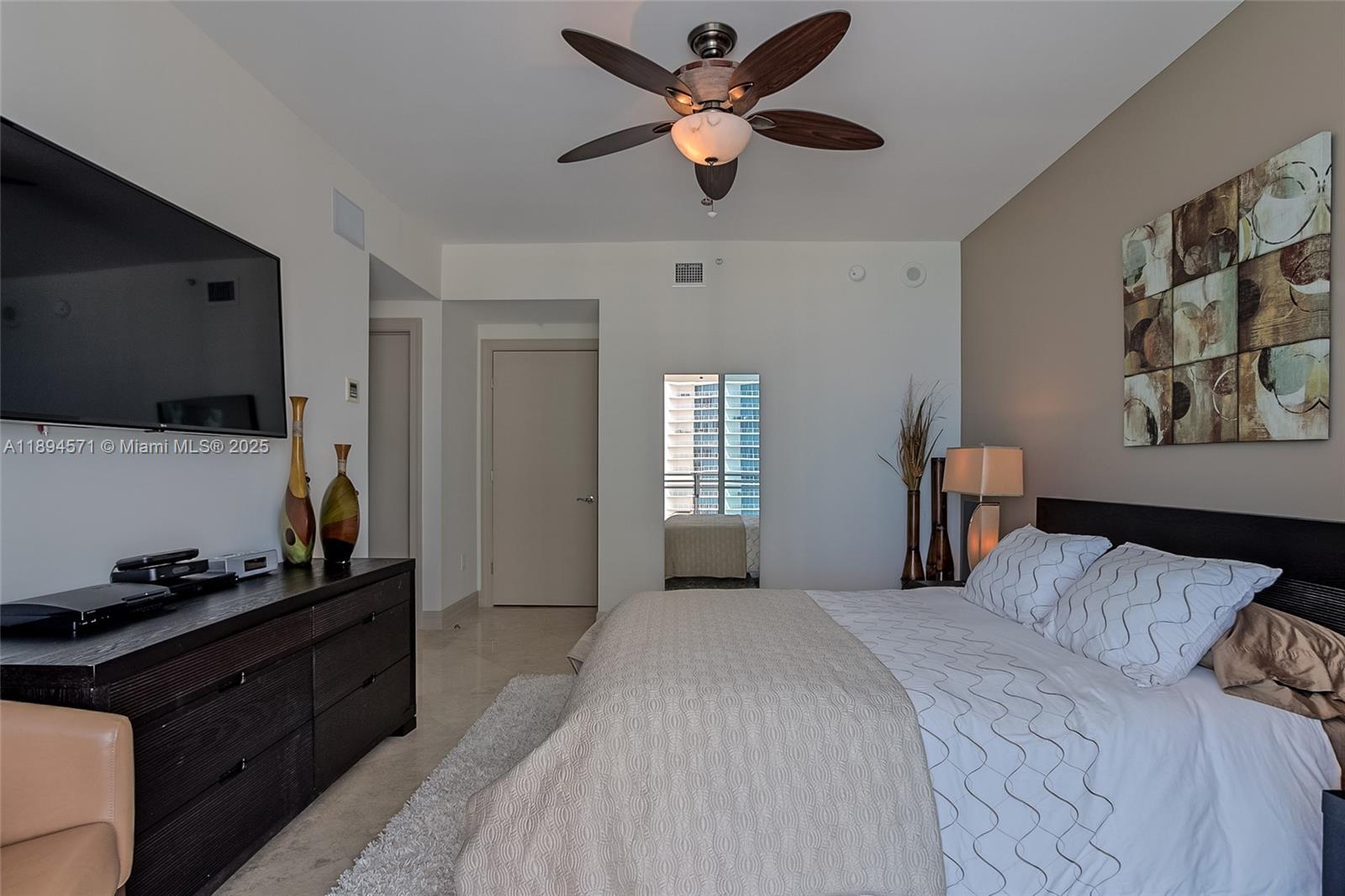 Photo of 3535 OCEAN DR  #2102, Hollywood, Florida, 33019 - GUEST BEDROOM #1