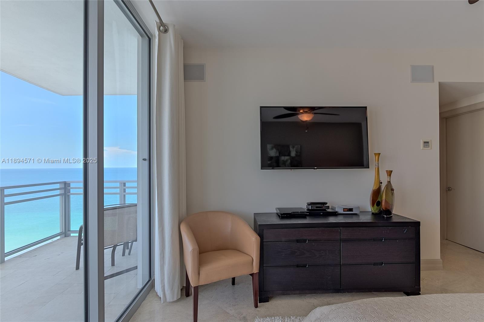 Photo of 3535 OCEAN DR  #2102, Hollywood, Florida, 33019 - GUEST BEDROOM #1