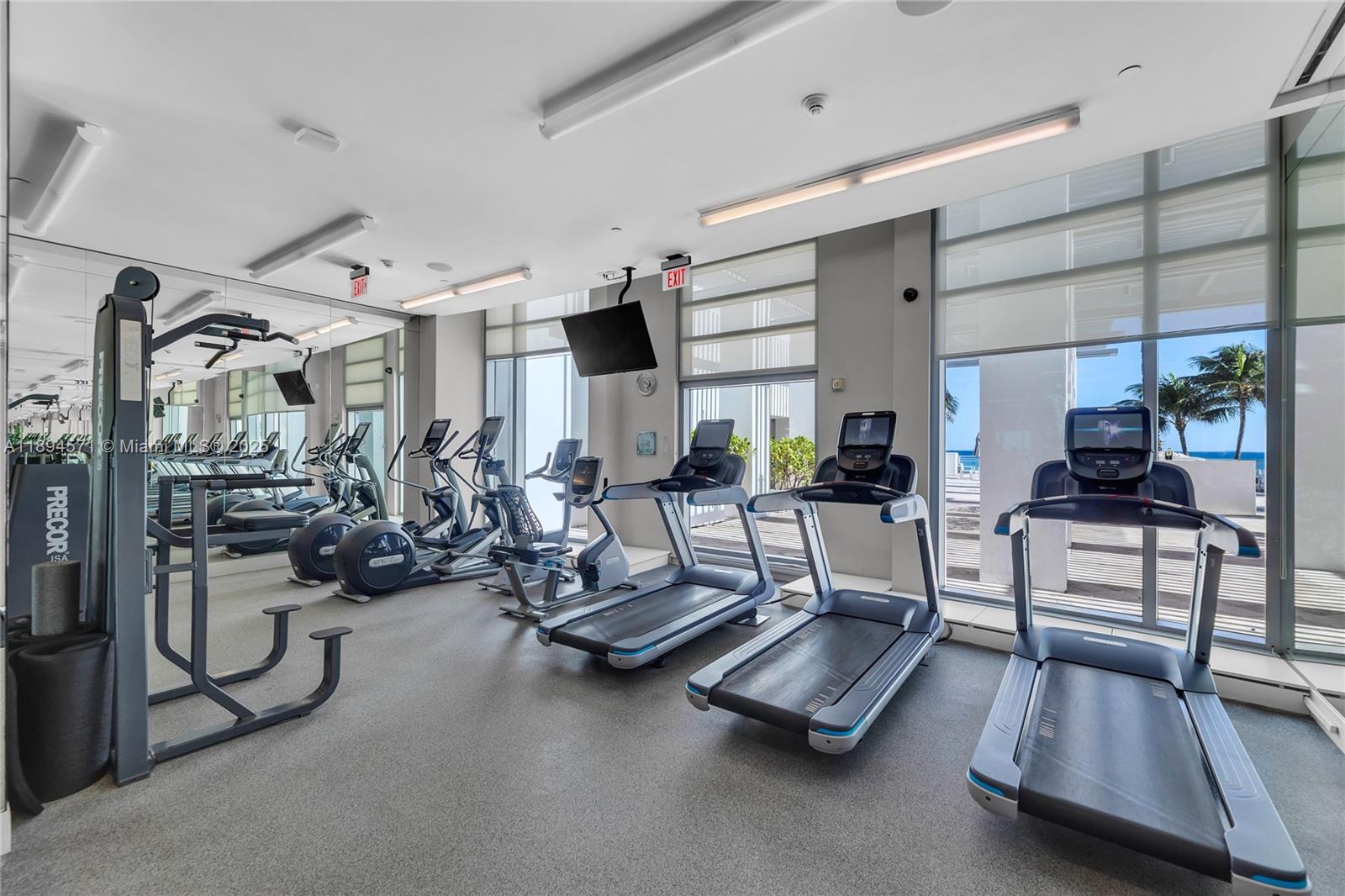 Photo of 3535 OCEAN DR  #2102, Hollywood, Florida, 33019 - 