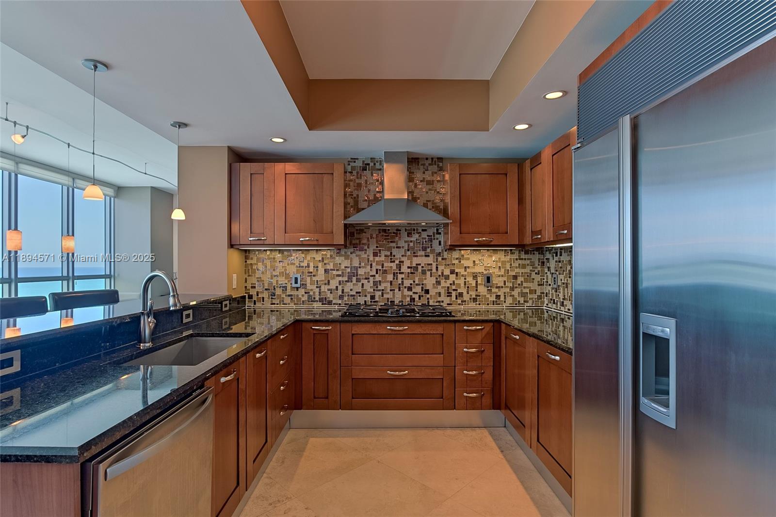 Photo of 3535 OCEAN DR  #2102, Hollywood, Florida, 33019 - 