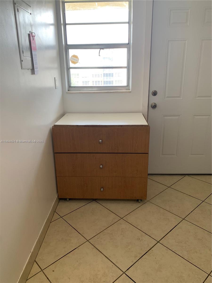 628-4 2 / 2 1317 sq. ft. $ 2025-10-11 0 Photo