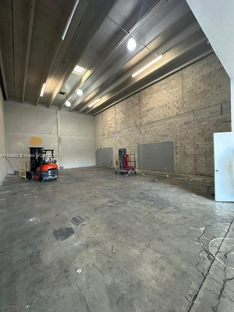 7  /   sq. ft. $ 2025-10-11 0 Photo